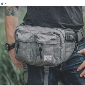 NWT HERSCHEL EIGHTEEN WAIST PACK, RAVEN CROSSHATCH, 6.0L